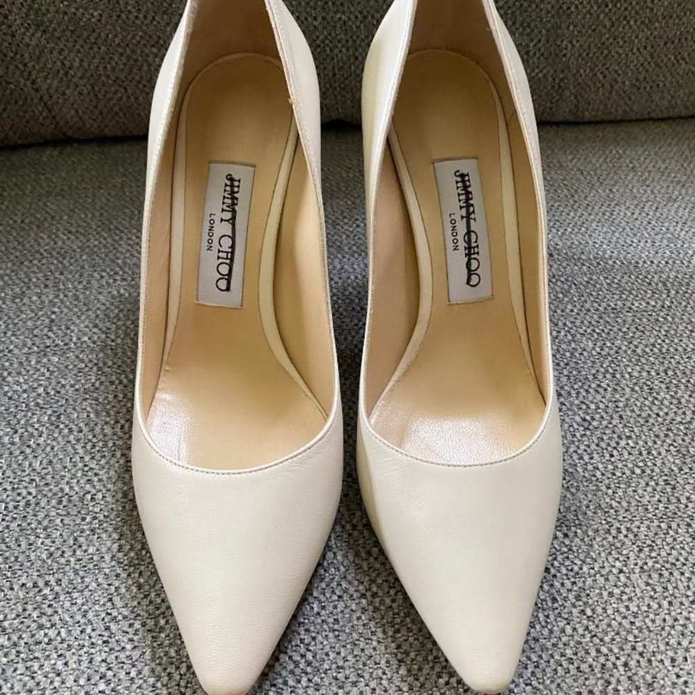 (Sold)Jimmy Choo heel pumps in size 36.5